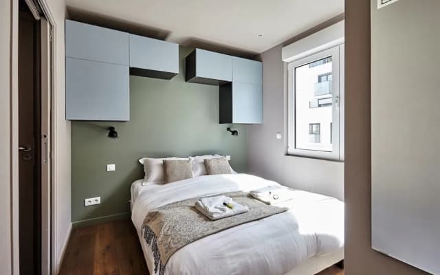 Modern 1BR Home in Batignolles - photo 2