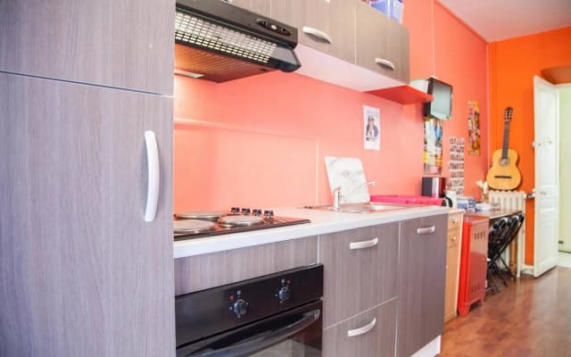 Victoria House - Hostel - photo 4