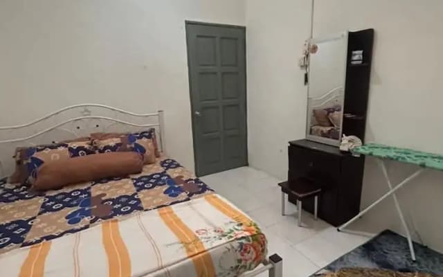 Huda Homestay Bandar Tanah Merah - photo 2