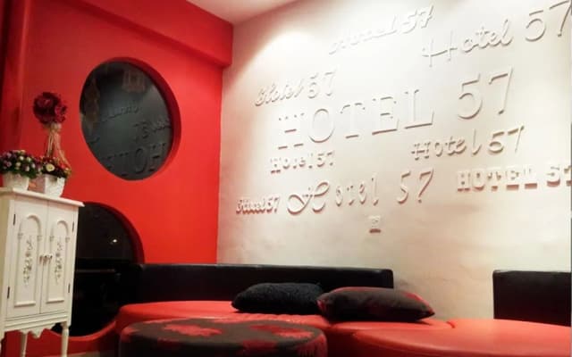 Hotel Fifty Seven - photo 2
