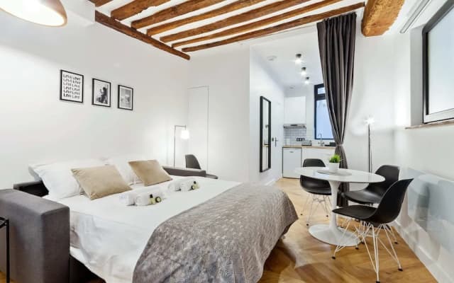 Stylish Apartment in the Heart of Paris - photo 5