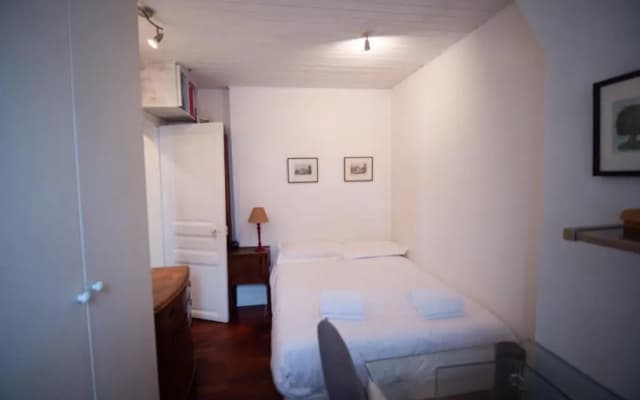 Cozy 1 Bedroom Apartment In 14th - photo 2