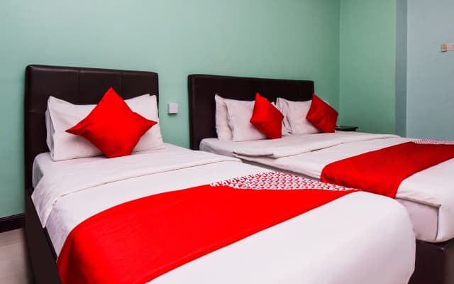 OYO 499 Comfort Hotel Sentul - photo 2