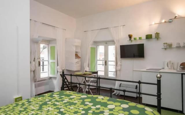 Trastevere Intimate Apartment - photo 3