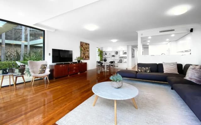 BELLEVUE GARDEN OASIS-hosted by L'Abode - photo 4