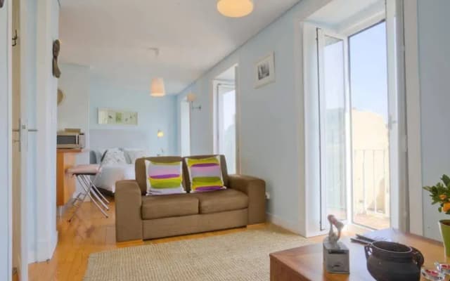 Martim Moniz Apartment - photo 3