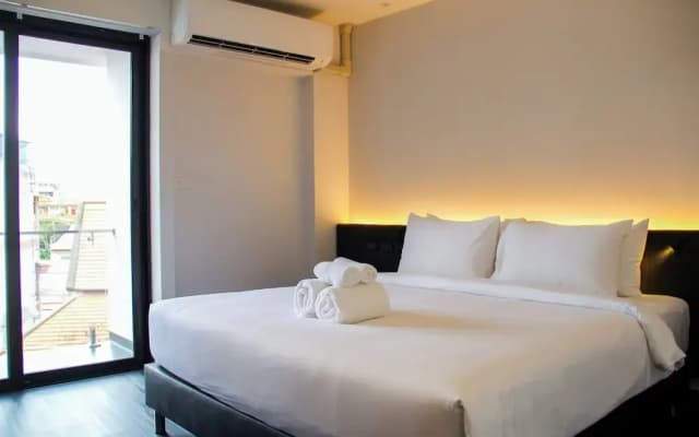 iThaphae Hotel - photo 5