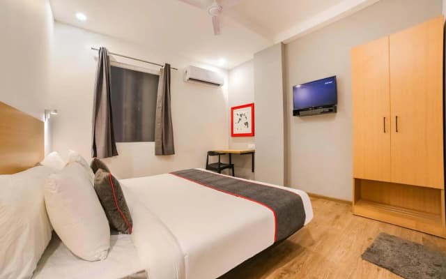 Hotel Pink Saffron - photo 3