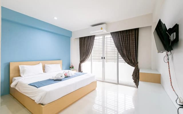 Ruan Plaisoi Apartment - photo 4