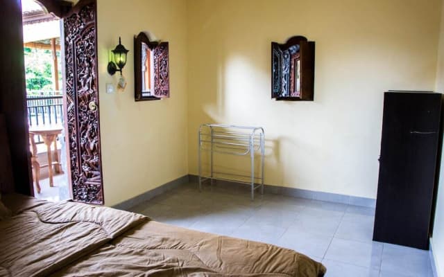 Ayu Bella Guest House - photo 4