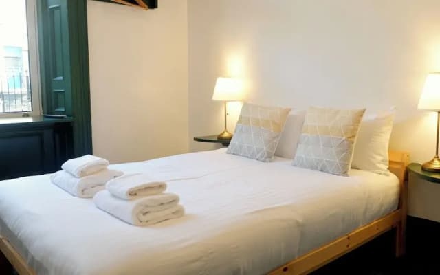 4 Friends House - photo 3