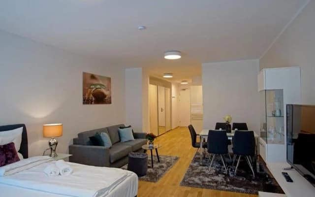 English Theater Apartment at Rathaus - photo 5