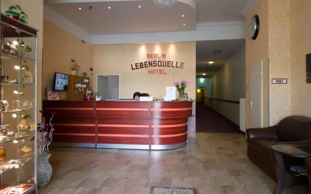 Hotel LebensQuelle am Checkpoint Charlie Berlin - photo 2