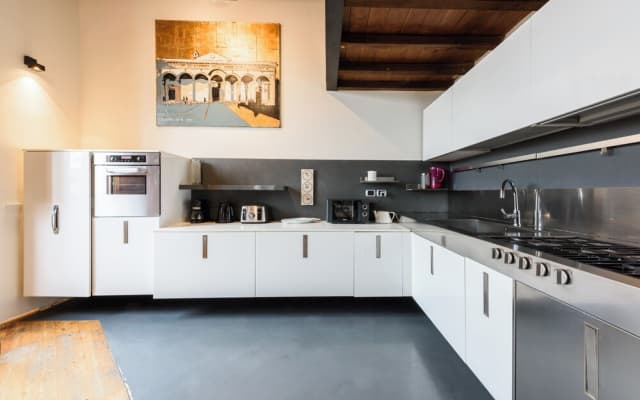 Rustic-Chic Loft by the Duomo - photo 5