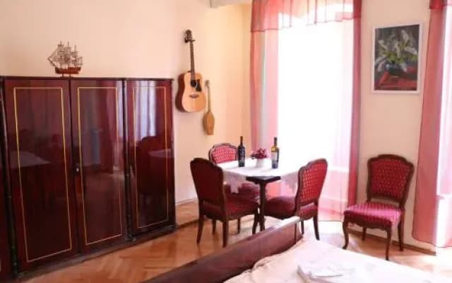 K&N Guesthouse - photo 3