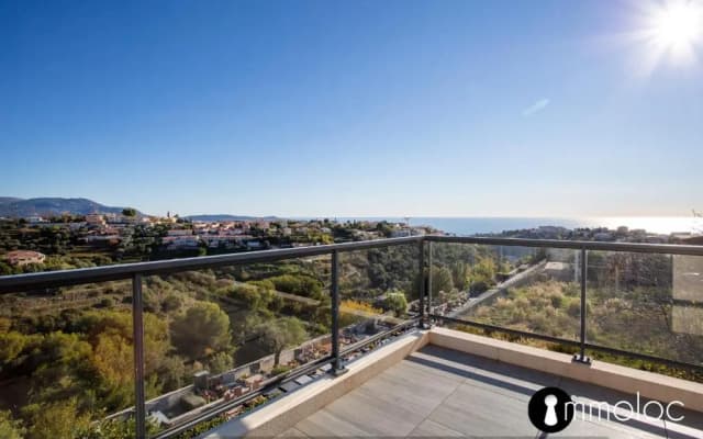 Apartment with swimming pool and garage in a standing residence - photo 3