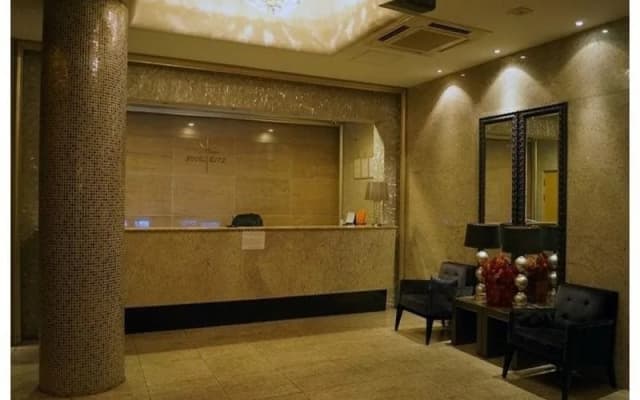Ritz Seoul Hotel - photo 2