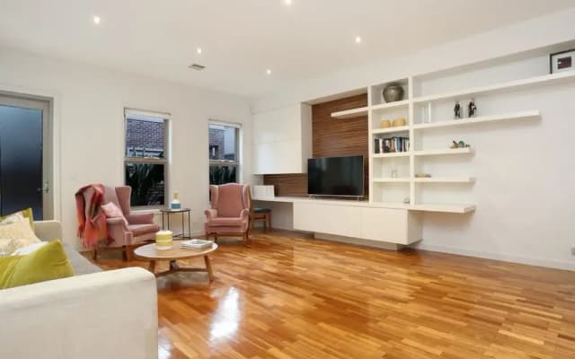 Kew Luxurious Townhouse - photo 3