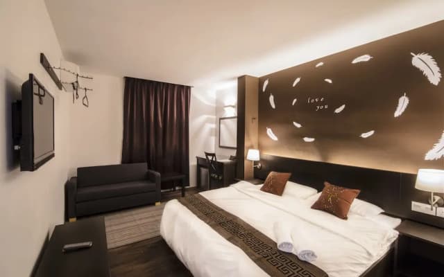 The Grace Hotel - photo 2