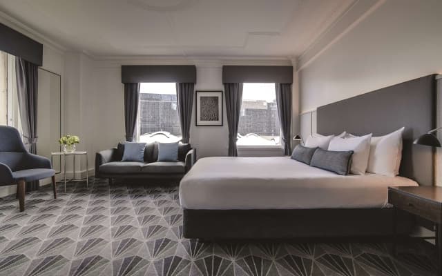 The Savoy Hotel on Little Collins Melbourne - photo 3