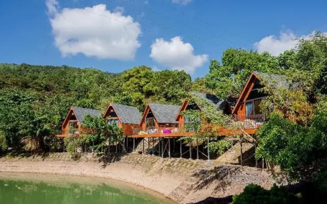 Bai Tu Long Mountain Resort - photo 2