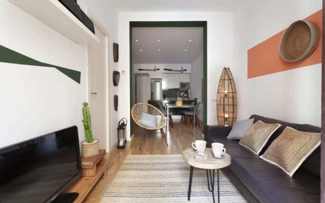 Centric 2 Bedroom Apartment With a Private Lovely Terrace - photo 5