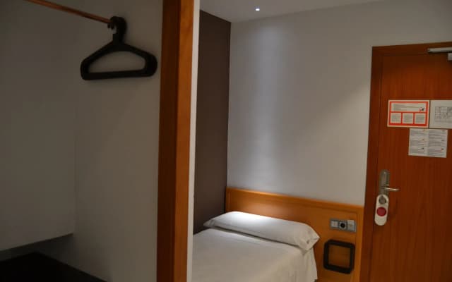 Hostal Apolo - photo 2