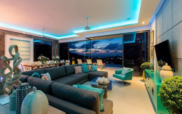 Villa Omari Luxury Seaview Pool & Game Room - photo 2