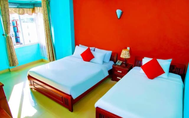 Central Beach Hotel - photo 3