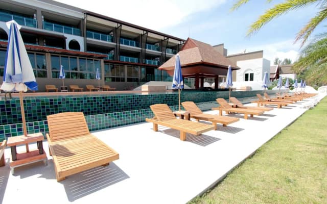 Maikhao Palm Beach Resort - photo 2