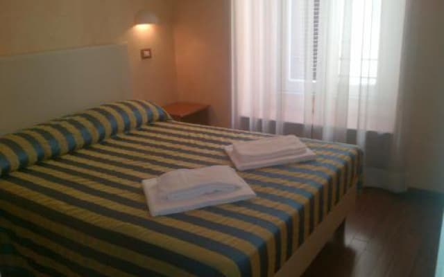 Vatican Luxury Suites - photo 2