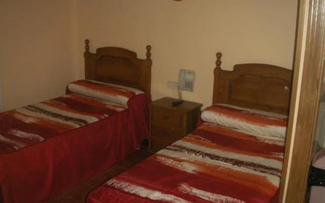 Hostal La Nava - photo 2