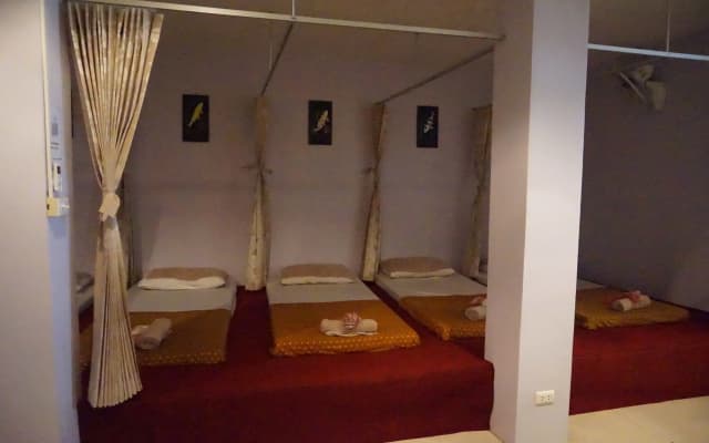 Number 1 Guesthouse & Restaurant - photo 4