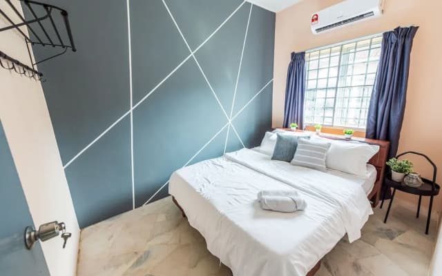 Corner 3BR Landed House at Sepang - photo 3