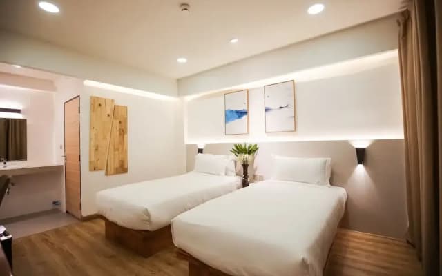 Key Hotel at Old City Center - photo 4