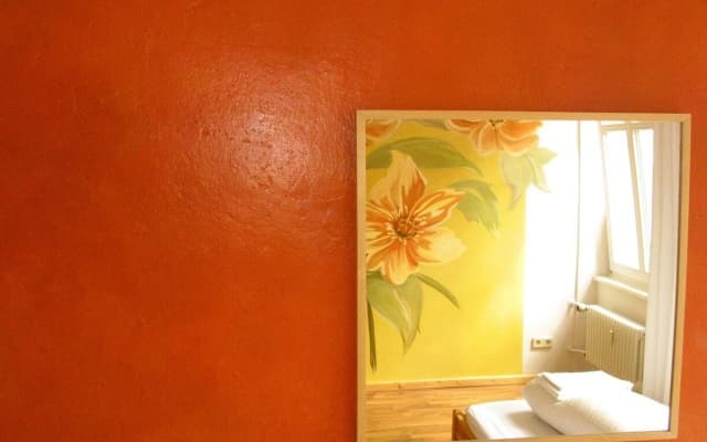 EastSeven Berlin Hostel - photo 2