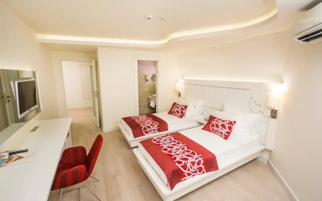 Laguna Beach Alya Resort & SPA - All Inclusive - photo 3
