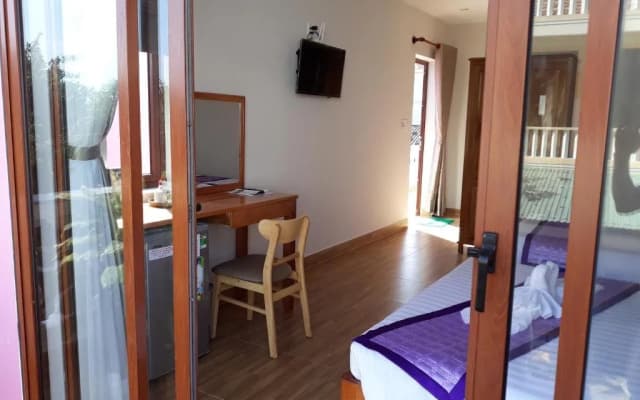 Pink House Homestay - photo 2