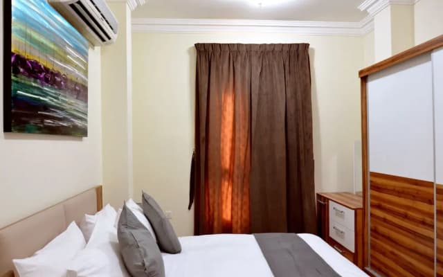 Emerald Suites - photo 5