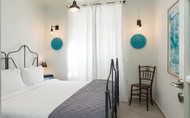 1930's Athenian House - photo 5