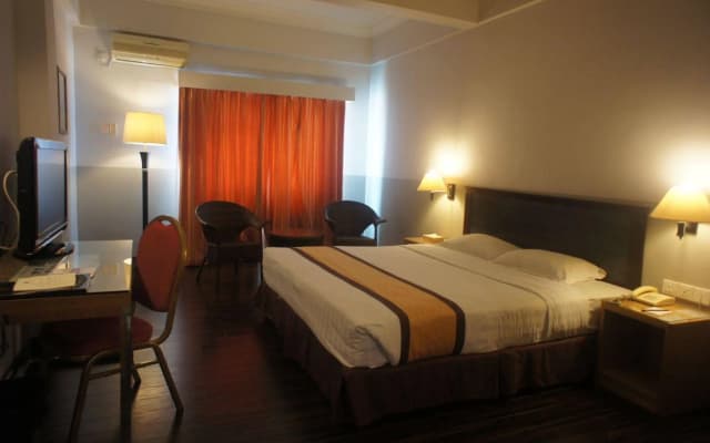 Tyng Garden Hotel Sandakan - photo 4