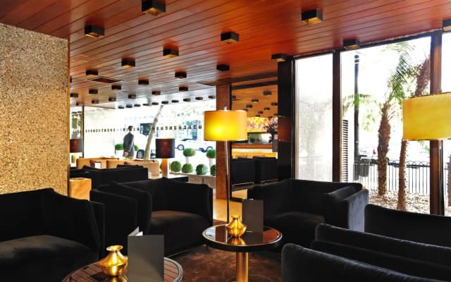 Altis Grand Hotel - photo 2