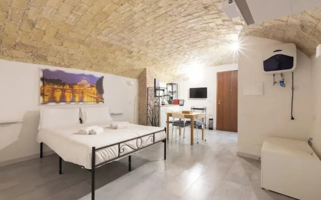 Paradise Vatican Home - photo 3