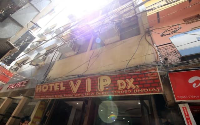 VIP Deluxe Hotel - photo 2