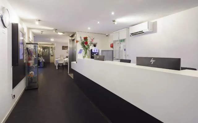 Hotel CC - photo 2
