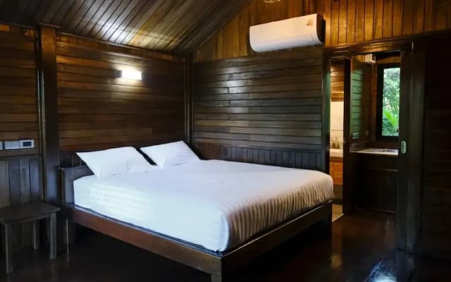 Lush Inn Phuket - photo 3