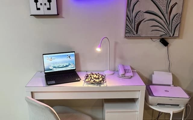 Robin Beach Hostel JBR - photo 3