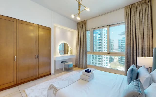 Marina Residence 1004 - photo 2
