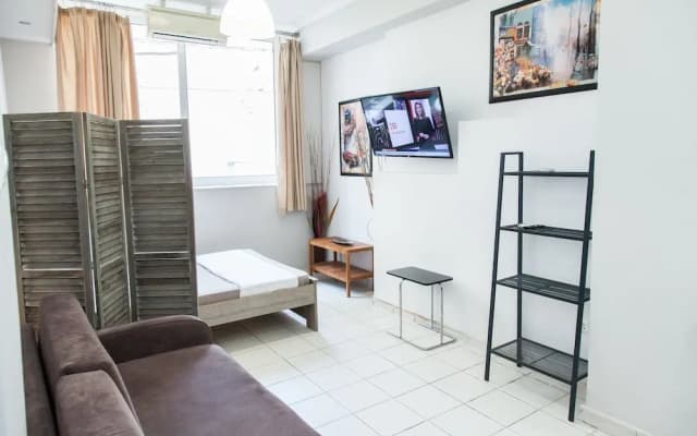 Cozy and Comfy Central Athens Apt. - photo 3