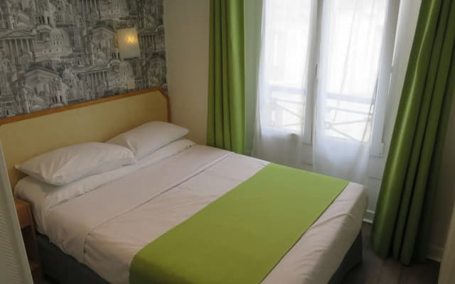 Mary's Hotel République - photo 3